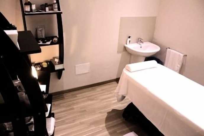 Imagen de la piscina del Hotel Terme Alessandra Gonzaga Spa. Foto 16