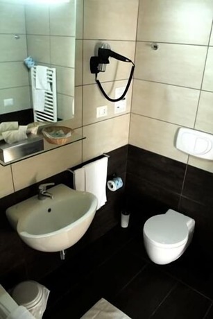 Imagen de la habitación del Hotel Terme Alessandra Gonzaga Spa. Foto 8