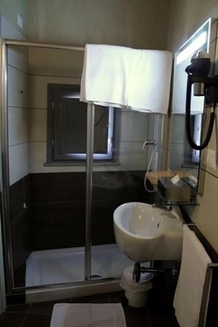 Imagen de la habitación del Hotel Terme Alessandra Gonzaga Spa. Foto 10