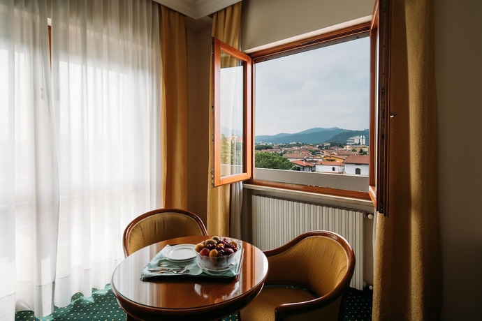 Imagen de la habitación del Hotel Terme Antoniano. Foto 8