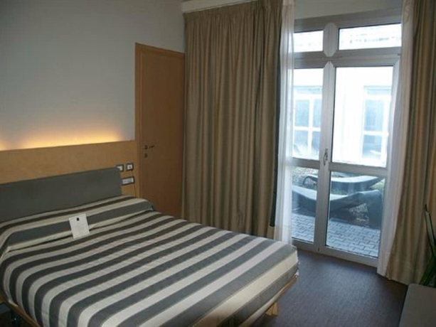 Imagen de la habitación del Hotel Terme Beach Resort. Foto 6