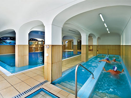 Imagen de la piscina del Hotel Terme Cristallo Palace. Foto 10