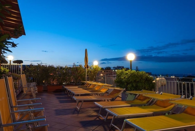 Imagen de los exteriores del Hotel Terme Fiola. Foto 11