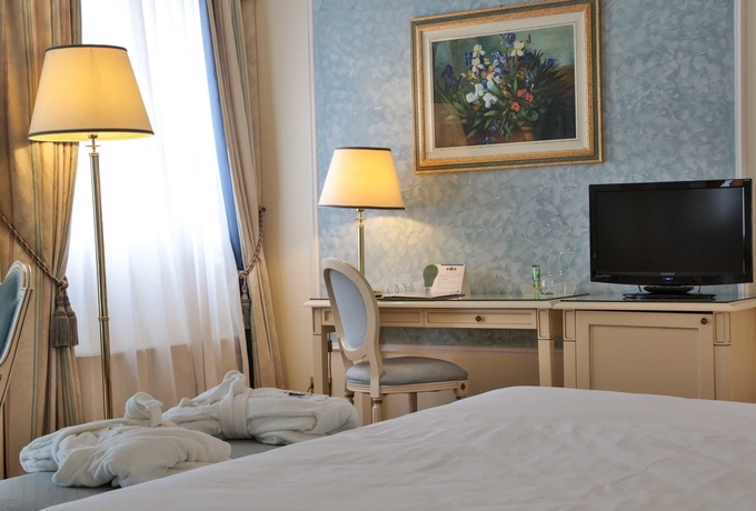 Imagen de la habitación del Hotel Terme Imperial. Foto 7