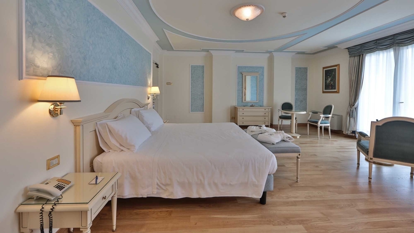 Imagen de la habitación del Hotel Terme Imperial. Foto 9