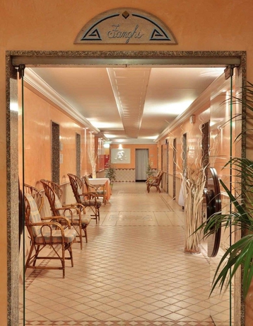 Imagen de la piscina del Hotel Terme Imperial. Foto 16