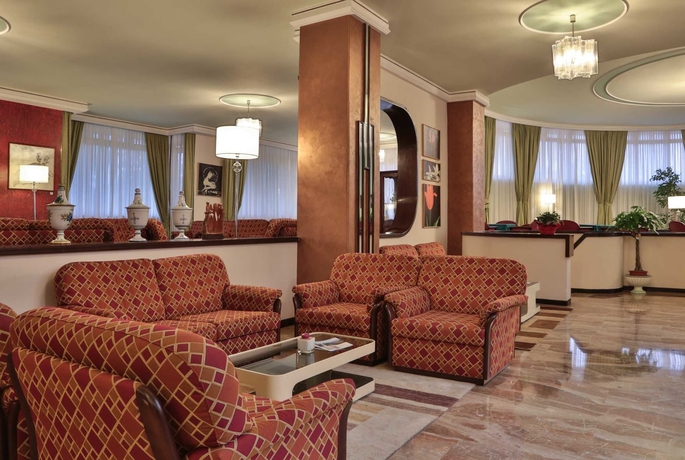 Imagen de los exteriores del Hotel Terme Imperial. Foto 12