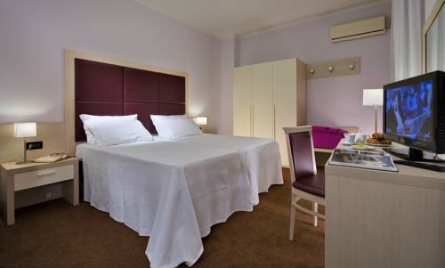 Imagen de la habitación del Hotel Terme Marco Polo. Foto 4