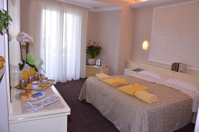 Imagen de la habitación del Hotel Terme Marconi. Foto 6