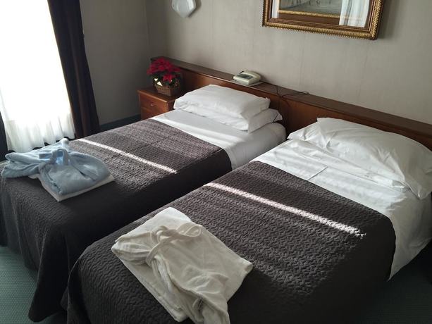 Imagen de la habitación del Hotel Terme Marconi. Foto 7