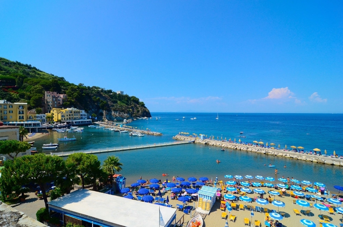 Imagen de los exteriores del Hotel Terme Marina. Foto 12