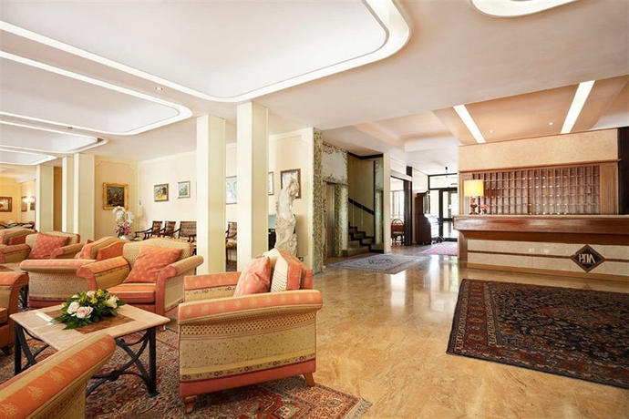 Imagen de los interiores del Hotel Terme Milano. Foto 3