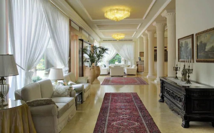 Imagen de los interiores del Hotel Terme Neroniane. Foto 18