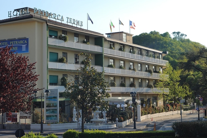 Imagen de los interiores del Hotel Terme Petrarca. Foto 15