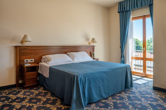 Imagen de la habitación del Hotel Terme Posta. Foto 10