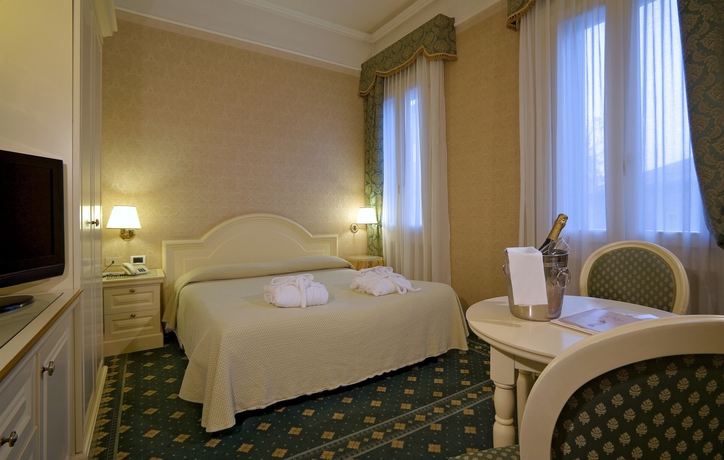 Imagen de la habitación del Hotel Terme Roma. Foto 6