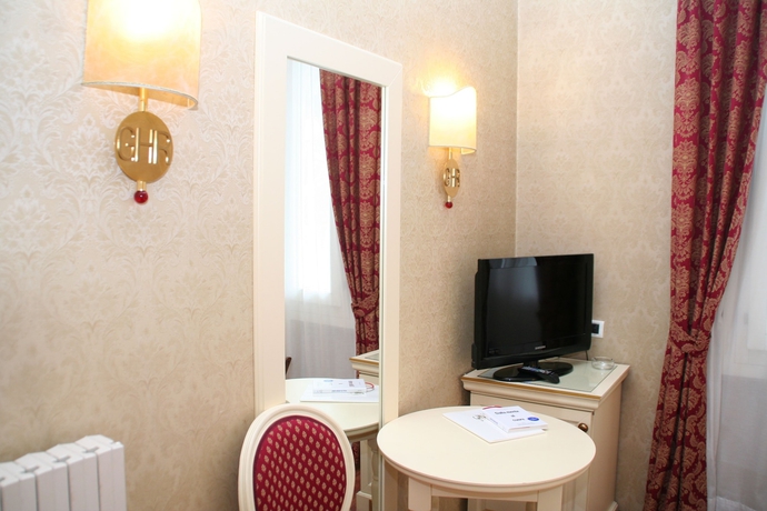 Imagen de la habitación del Hotel Terme Roma. Foto 11