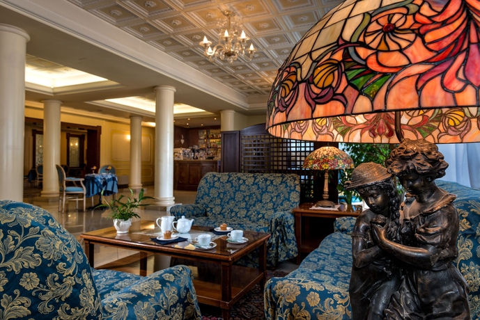 Imagen de los interiores del Hotel Terme Roma. Foto 19