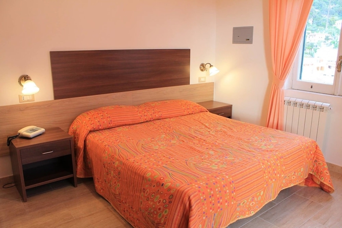 Imagen de la habitación del Hotel Terme Rosaleo. Foto 5