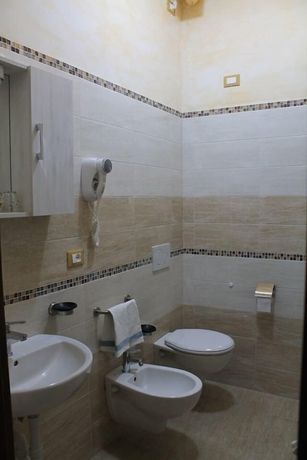 Imagen de la habitación del Hotel Terme Rosaleo. Foto 7