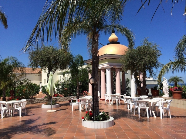 Imagen de los exteriores del Hotel Terme Rosaleo. Foto 12