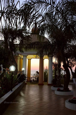 Imagen de los exteriores del Hotel Terme Rosaleo. Foto 13