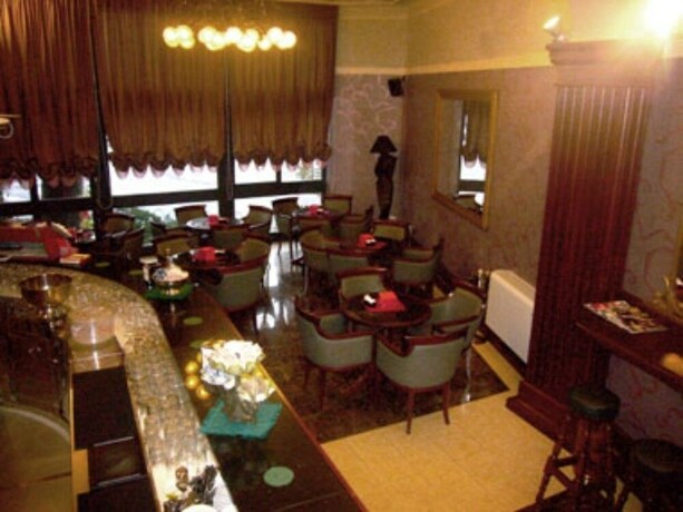 Imagen del bar/restaurante del Hotel Terme Sarnano. Foto 5