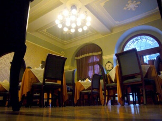 Imagen del bar/restaurante del Hotel Terme Sarnano. Foto 9