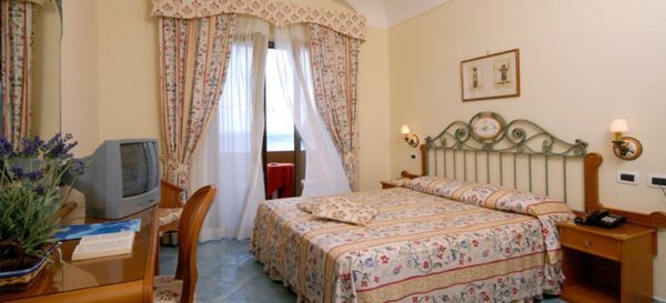 Imagen general del Hotel Terme Tritone. Foto 7