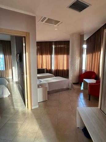 Imagen general del Hotel Terminal Tirana. Foto 3