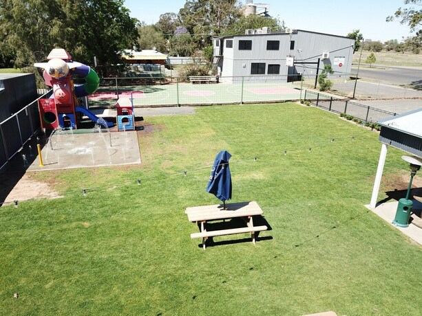Imagen de los exteriores del Hotel Terminus Coonamble. Foto 34
