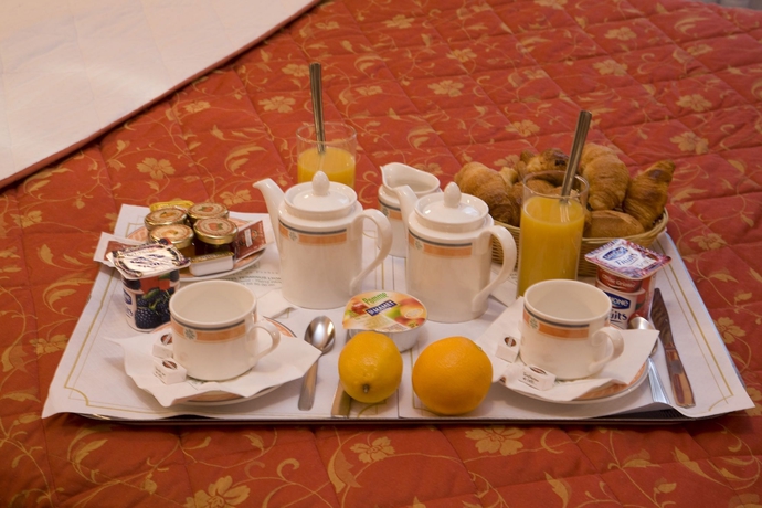 Imagen de la habitación del Hotel Terminus Lyon. Foto 9