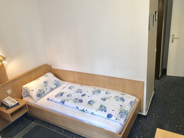 Imagen de la habitación del Hotel Terminus, Mainz. Foto 9