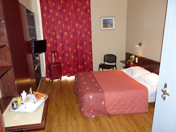 Imagen de la habitación del Hotel Terminus, Nantes. Foto 9