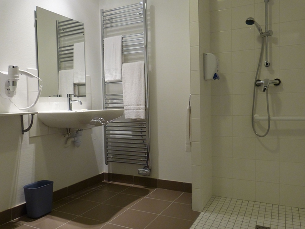 Imagen de la habitación del Hotel Terminus, Nantes. Foto 11