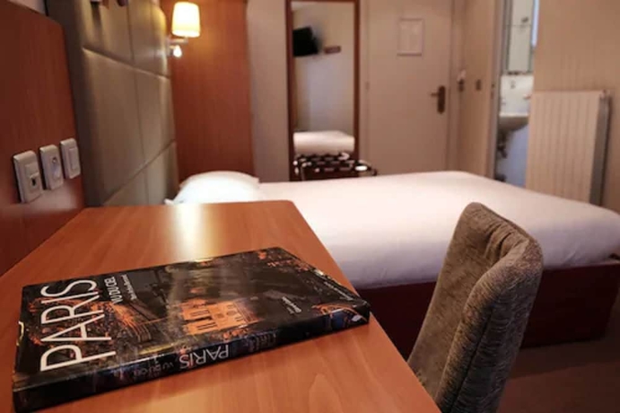 Imagen de la habitación del Hotel Terminus Orléans. Foto 8