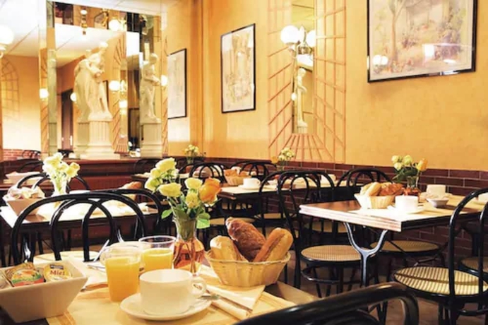 Imagen del bar/restaurante del Hotel Terminus Orléans. Foto 3