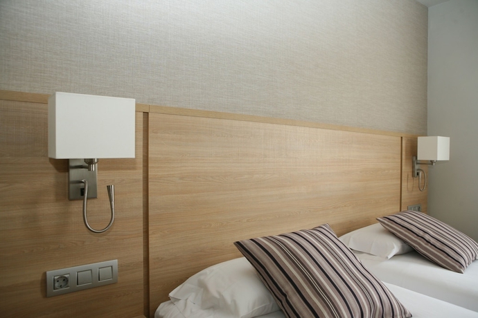 Imagen de la habitación del Hotel Terminus Puigcerdà. Foto 10