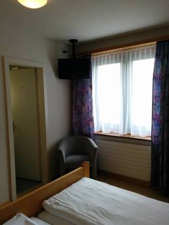 Imagen de la habitación del Hotel Terminus, SAMEDAN . Foto 5