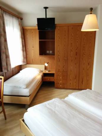 Imagen de la habitación del Hotel Terminus, SAMEDAN . Foto 9