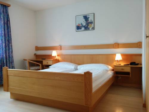 Imagen de la habitación del Hotel Terminus, SAMEDAN . Foto 10