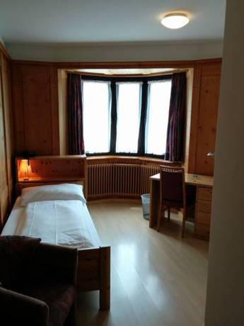 Imagen de la habitación del Hotel Terminus, SAMEDAN . Foto 12