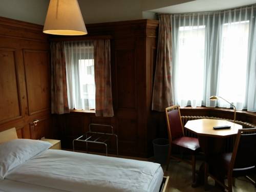 Imagen de la habitación del Hotel Terminus, SAMEDAN . Foto 13