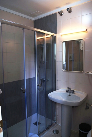 Imagen de la habitación del Hotel Terminus, San Sebastián. Foto 9