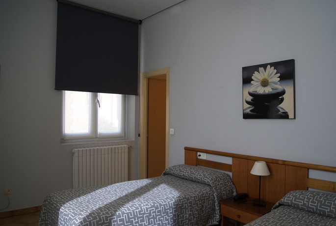 Imagen de la habitación del Hotel Terminus, San Sebastián. Foto 12