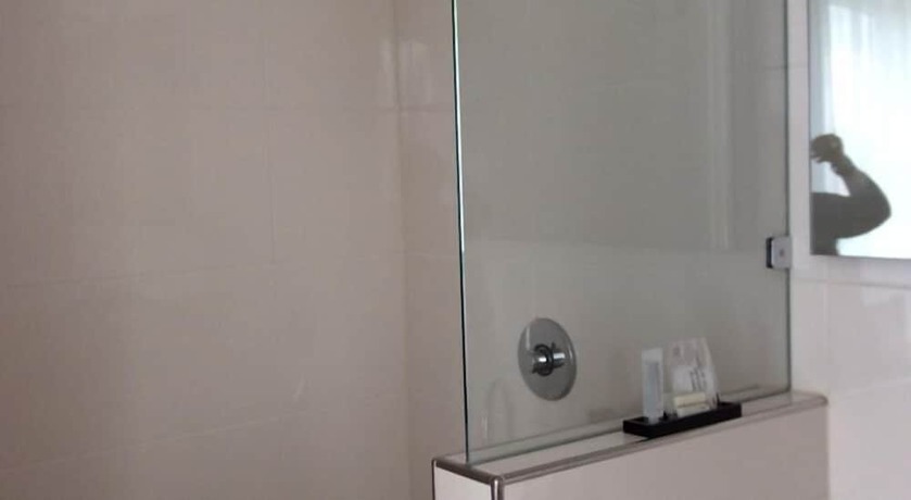 Imagen de la habitación del Hotel Termunterzijl. Foto 15