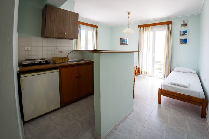 Imagen de la habitación del Hotel Terra Azzura. Foto 13