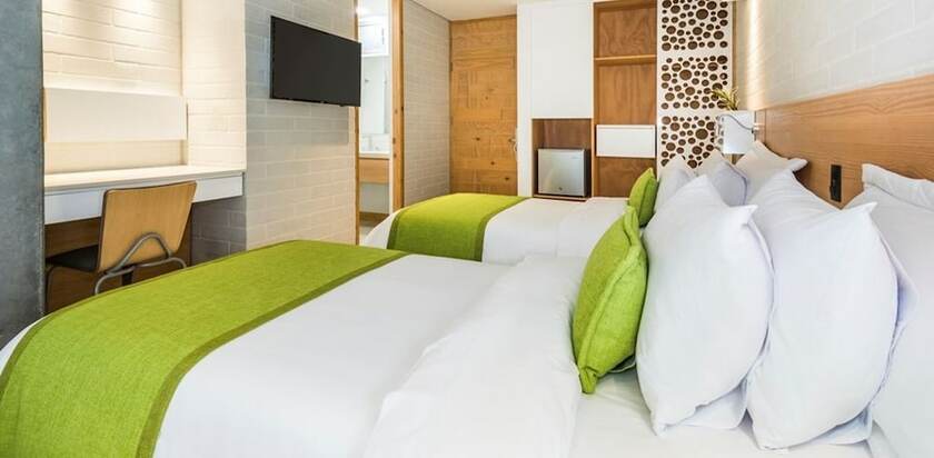 Imagen de la habitación del Hotel Terra Biohotel. Foto 20