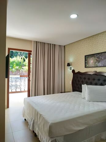 Imagen de la habitación del Hotel Terra Dos Diamantes. Foto 34