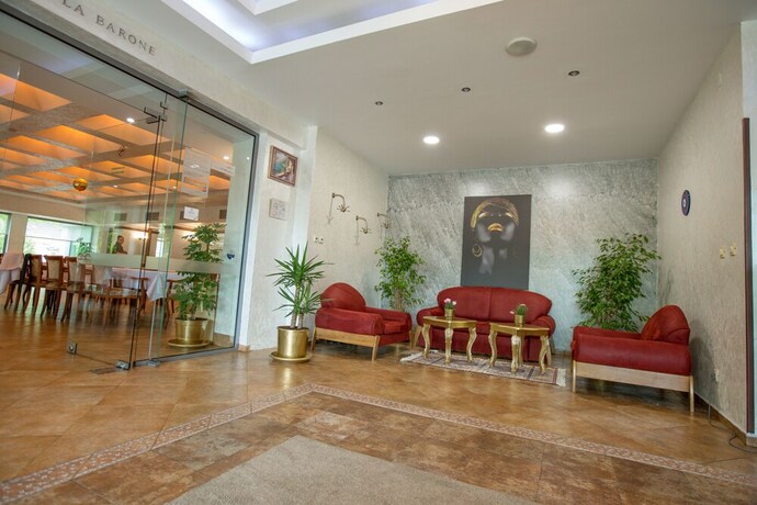 Imagen del bar/restaurante del Hotel Terra Europe Brontes. Foto 16